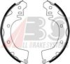 MITSUBISHI MB366143 Brake Shoe Set